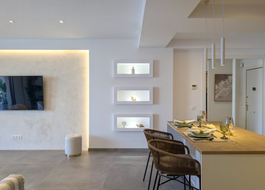 Resale - Apartment - Middle Floor Apartment - Marbella - Marbella Centro