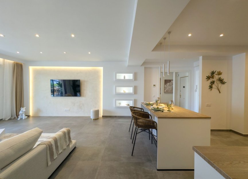 Resale - Apartment - Middle Floor Apartment - Marbella - Marbella Centro