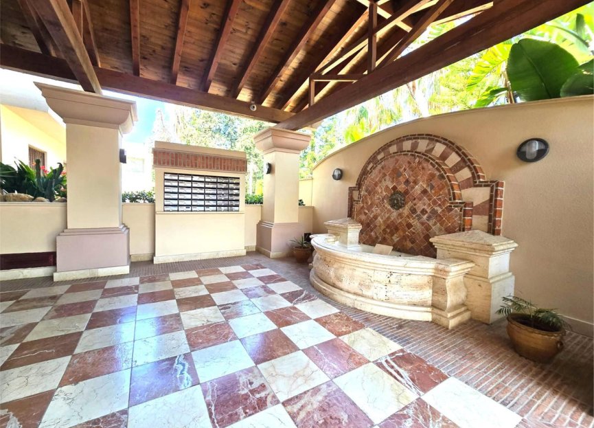 Resale - Apartment - Middle Floor Apartment - Marbella - Marbella Centro