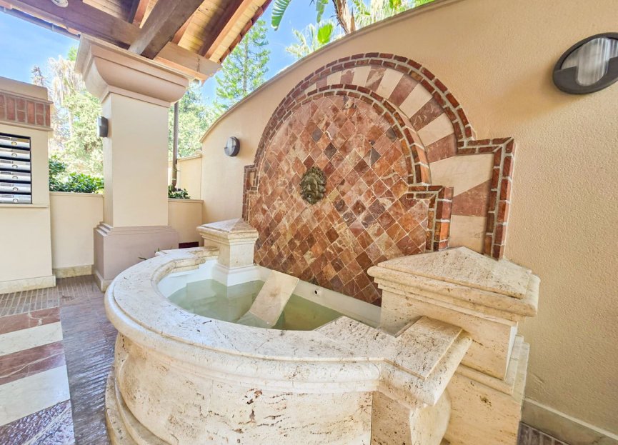 Resale - Apartment - Middle Floor Apartment - Marbella - Marbella Centro