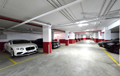 Resale - Apartment - Middle Floor Apartment - Marbella - Marbella Centro