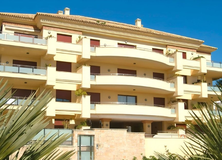 Resale - Apartment - Middle Floor Apartment - Marbella - Marbella Centro