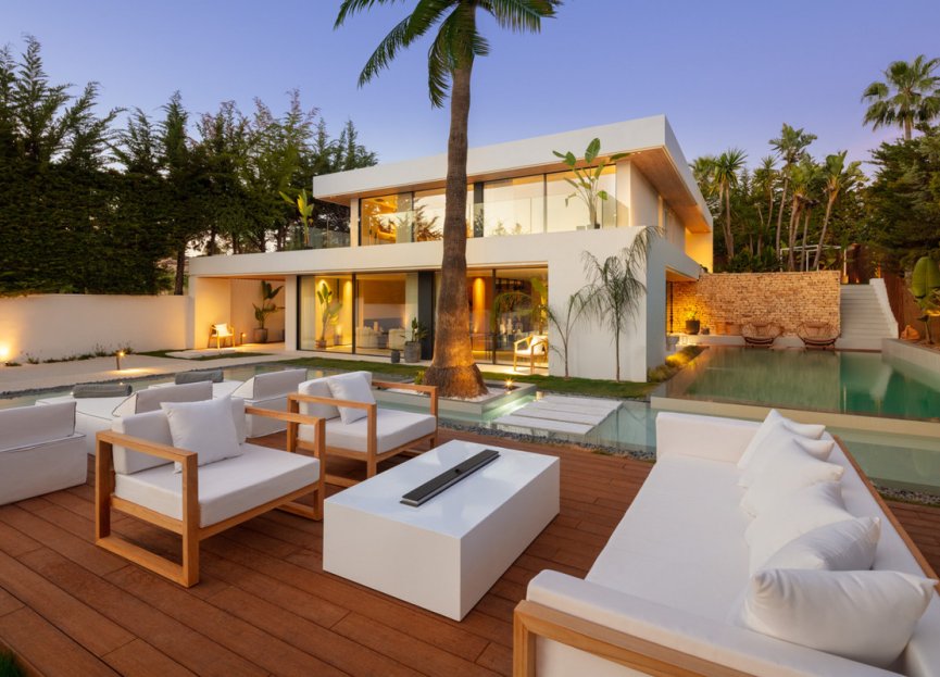 Resale - House - Detached Villa - Marbella - Nueva Andalucia