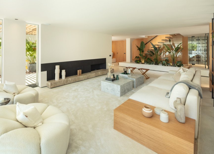 Resale - House - Detached Villa - Marbella - Nueva Andalucia