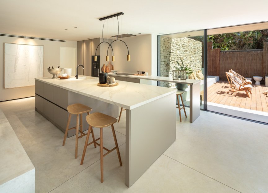 Resale - House - Detached Villa - Marbella - Nueva Andalucia