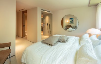 Resale - House - Detached Villa - Marbella - Nueva Andalucia