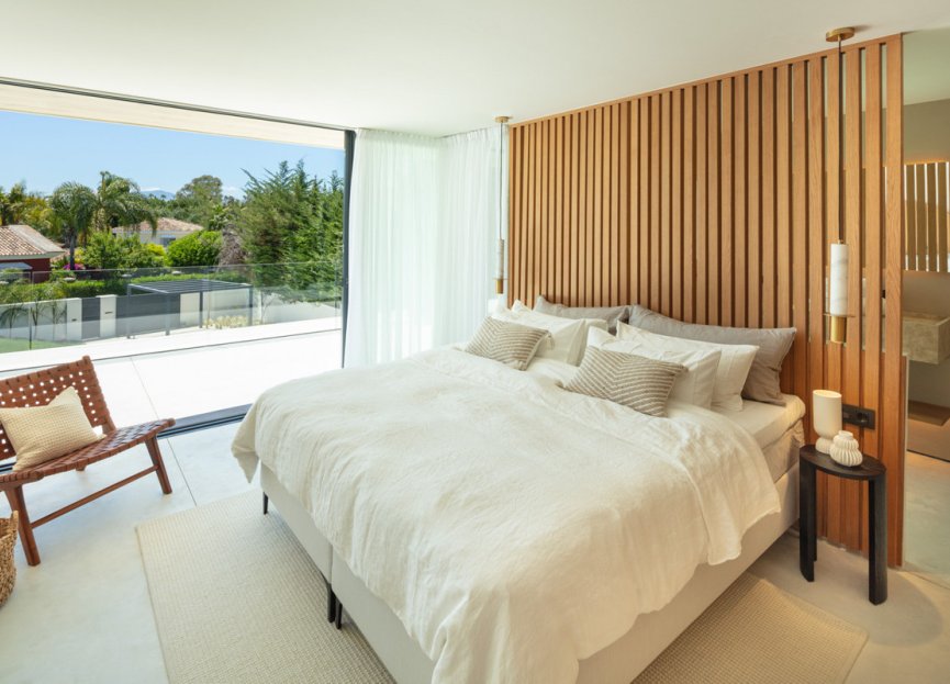 Resale - House - Detached Villa - Marbella - Nueva Andalucia