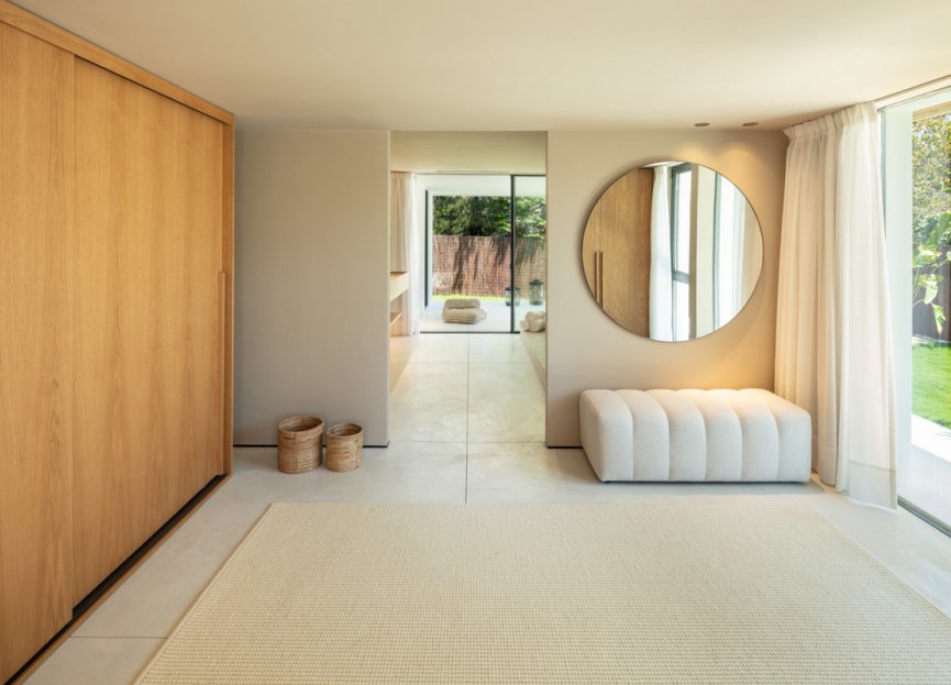 Resale - House - Detached Villa - Marbella - Nueva Andalucia