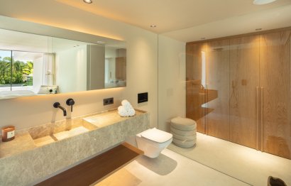 Resale - House - Detached Villa - Marbella - Nueva Andalucia