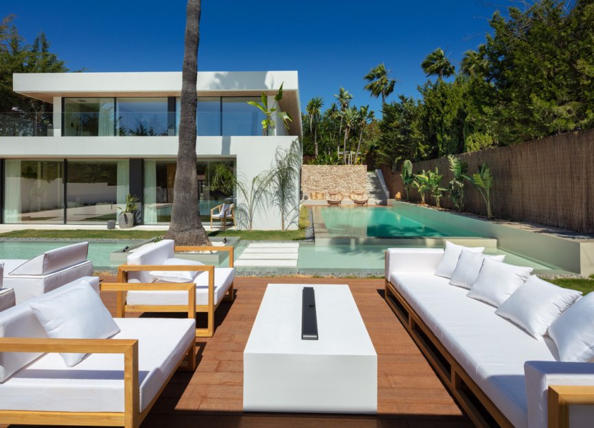 Resale - House - Detached Villa - Marbella - Nueva Andalucia