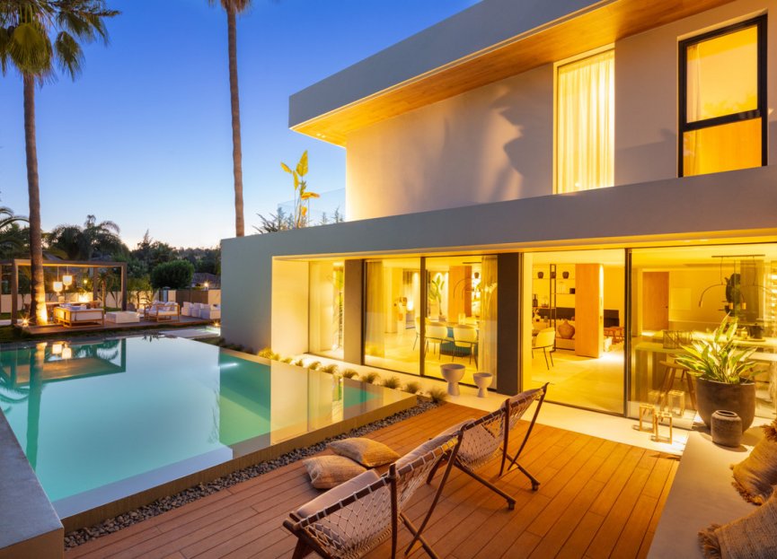 Resale - House - Detached Villa - Marbella - Nueva Andalucia