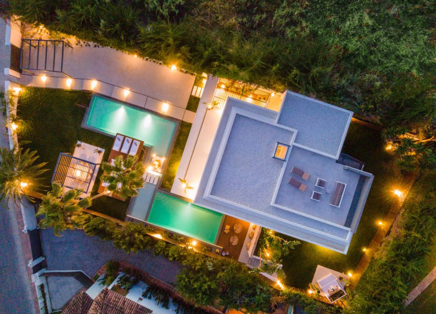 Resale - House - Detached Villa - Marbella - Nueva Andalucia