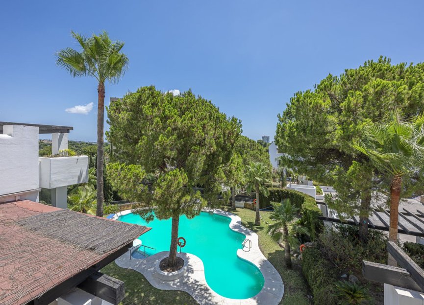 Resale - Apartment - Top Floor Apartment - Marbella - Río Real