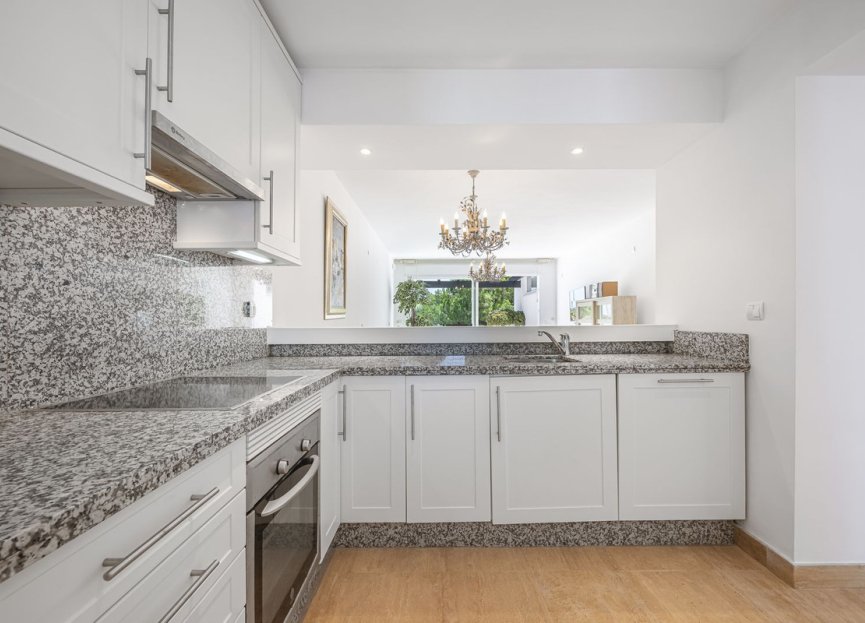 Resale - Apartment - Top Floor Apartment - Marbella - Río Real