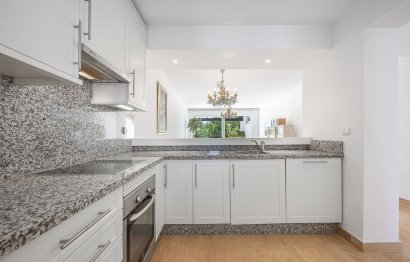 Resale - Apartment - Top Floor Apartment - Marbella - Río Real