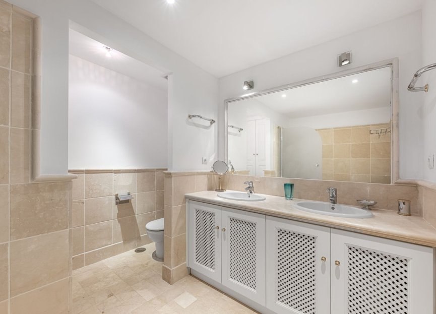 Resale - Apartment - Top Floor Apartment - Marbella - Río Real