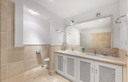 Resale - Apartment - Top Floor Apartment - Marbella - Río Real