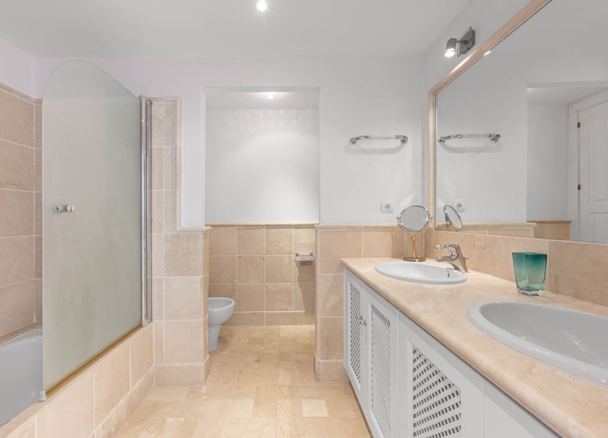 Resale - Apartment - Top Floor Apartment - Marbella - Río Real