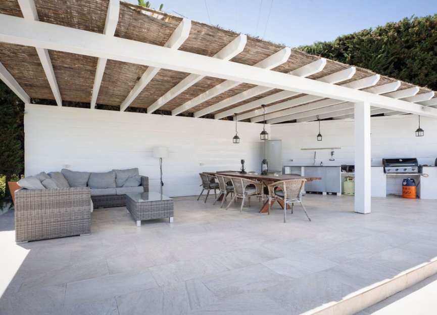 Reventa - House - Detached Villa - Marbella - Nueva Andalucia