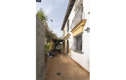 Resale - House - Detached Villa - Fuengirola - Fuengirola Centro