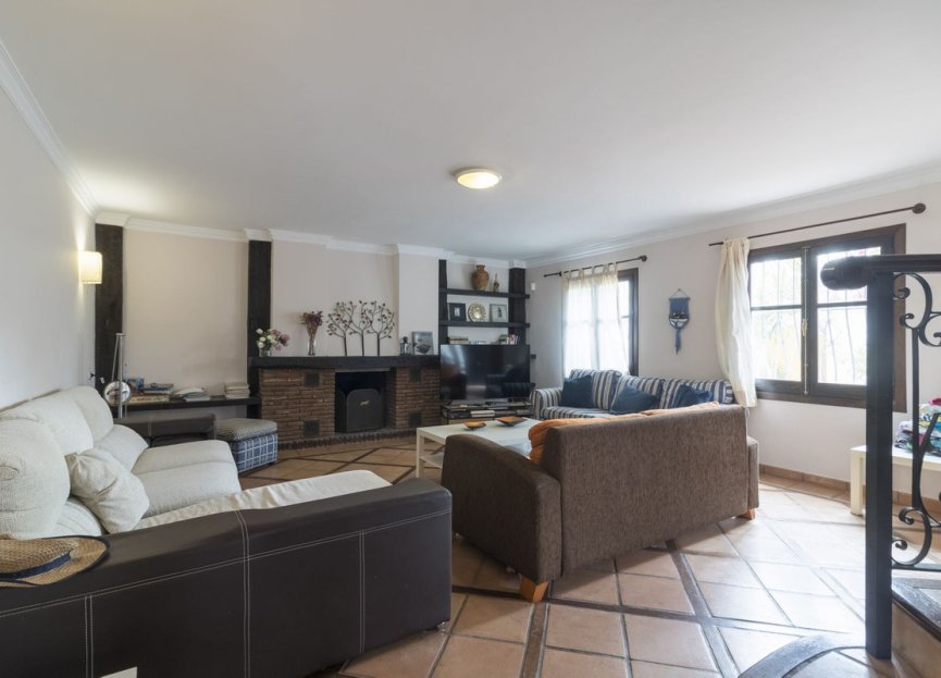 Resale - House - Detached Villa - Fuengirola - Fuengirola Centro