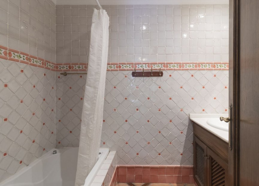 Resale - House - Detached Villa - Fuengirola - Fuengirola Centro