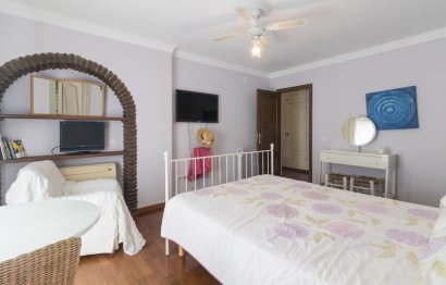 Resale - House - Detached Villa - Fuengirola - Fuengirola Centro