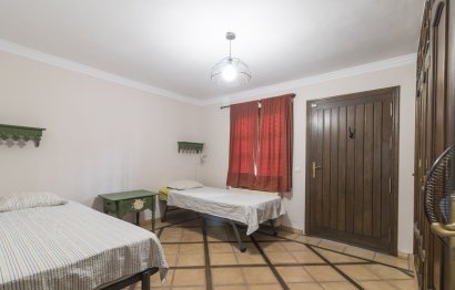 Resale - House - Detached Villa - Fuengirola - Fuengirola Centro