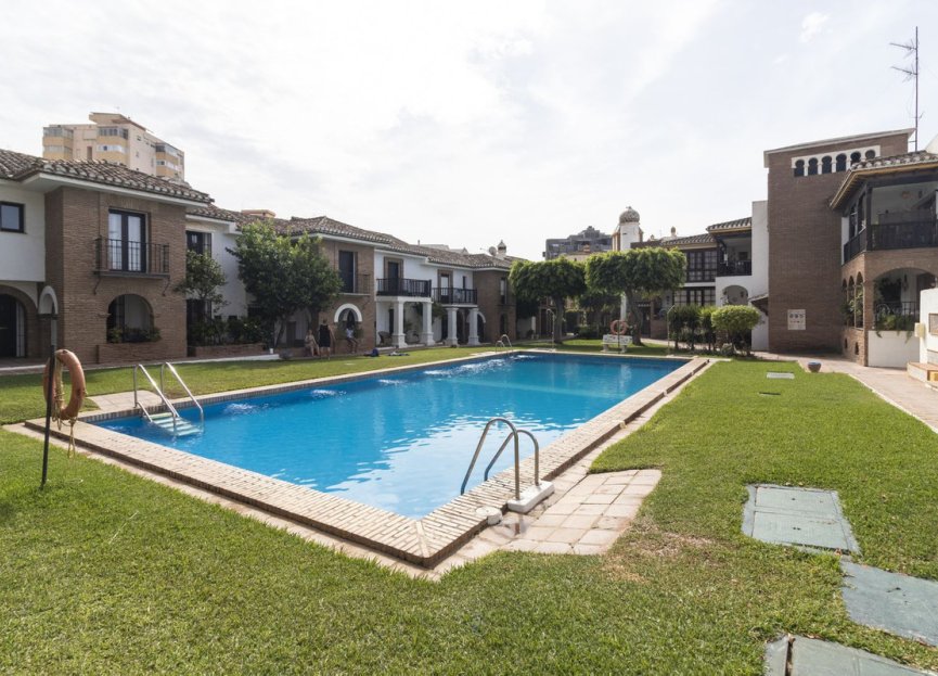 Resale - House - Detached Villa - Fuengirola - Fuengirola Centro