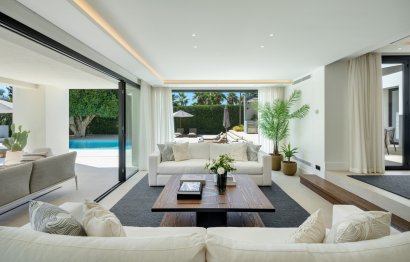 Resale - House - Detached Villa - Marbella - Nueva Andalucia