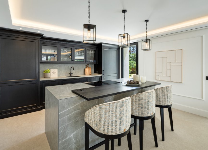 Resale - House - Detached Villa - Marbella - Nueva Andalucia