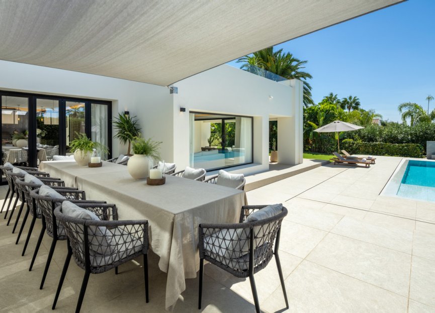 Resale - House - Detached Villa - Marbella - Nueva Andalucia