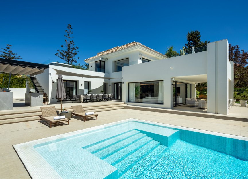 Resale - House - Detached Villa - Marbella - Nueva Andalucia