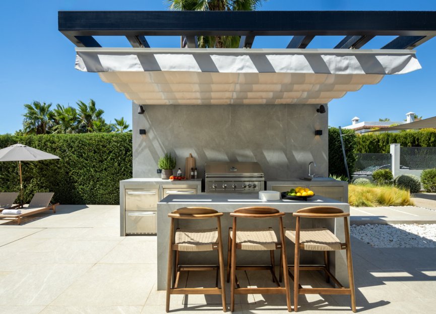 Resale - House - Detached Villa - Marbella - Nueva Andalucia