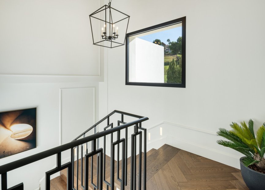 Resale - House - Detached Villa - Marbella - Nueva Andalucia