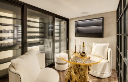 Resale - House - Detached Villa - Marbella - Nueva Andalucia