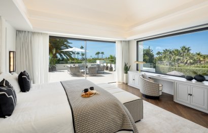 Resale - House - Detached Villa - Marbella - Nueva Andalucia