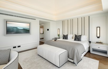 Resale - House - Detached Villa - Marbella - Nueva Andalucia