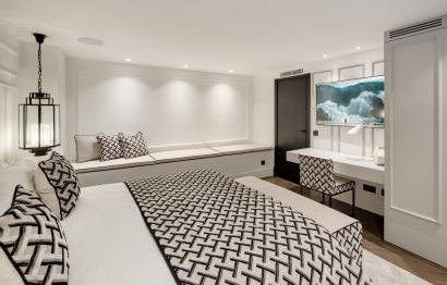 Resale - House - Detached Villa - Marbella - Nueva Andalucia