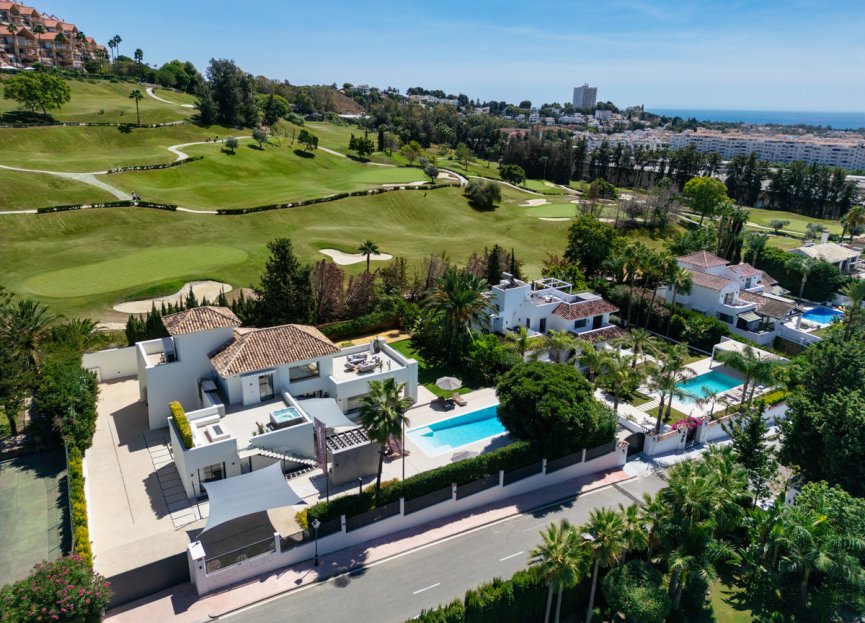 Resale - House - Detached Villa - Marbella - Nueva Andalucia