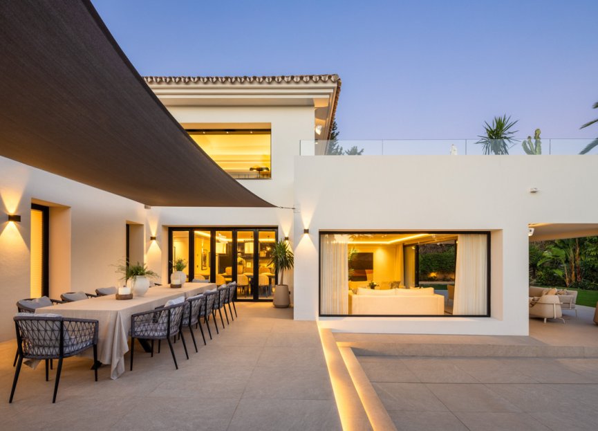 Resale - House - Detached Villa - Marbella - Nueva Andalucia