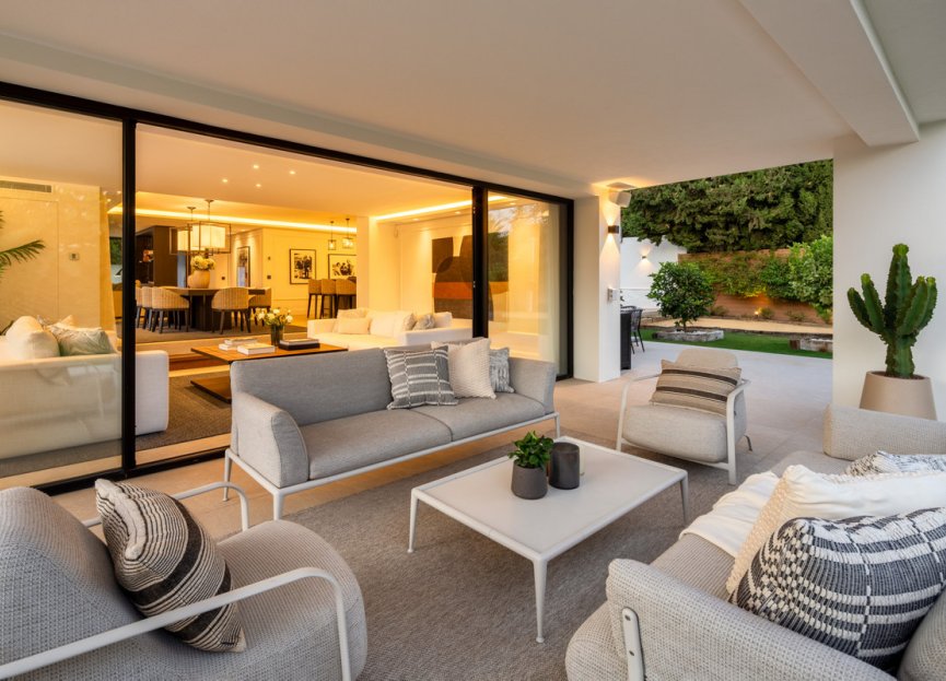 Resale - House - Detached Villa - Marbella - Nueva Andalucia