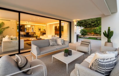 Resale - House - Detached Villa - Marbella - Nueva Andalucia