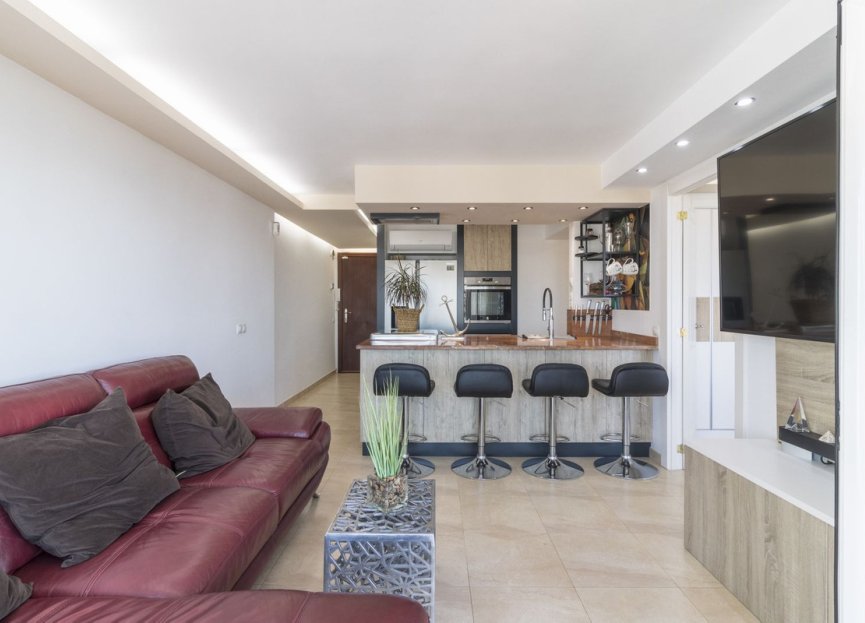 Resale - Apartment - Middle Floor Apartment - Benalmádena - Benalmadena Costa