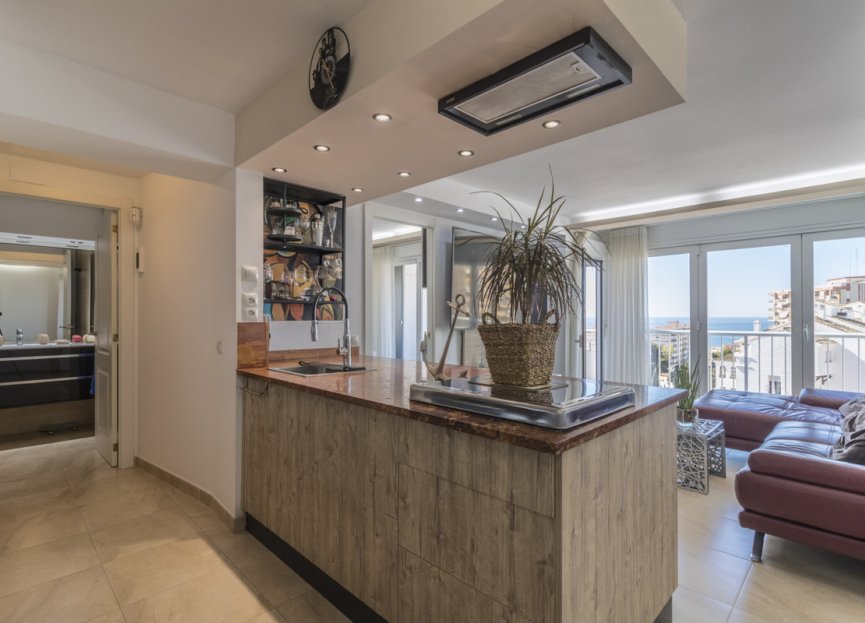 Resale - Apartment - Middle Floor Apartment - Benalmádena - Benalmadena Costa