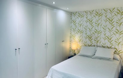 Resale - Apartment - Middle Floor Apartment - Marbella - Costabella