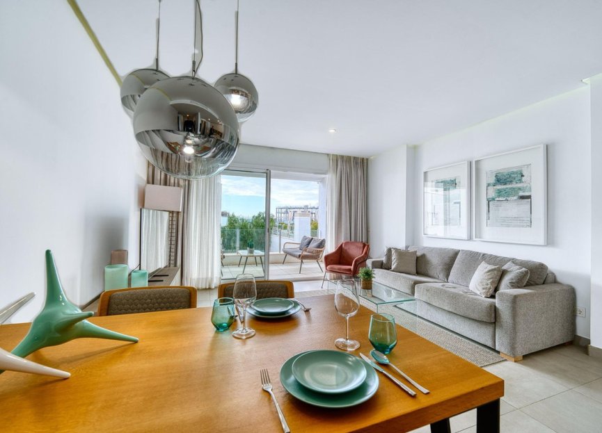 Resale - Apartment - Middle Floor Apartment - Marbella - Altos de los Monteros