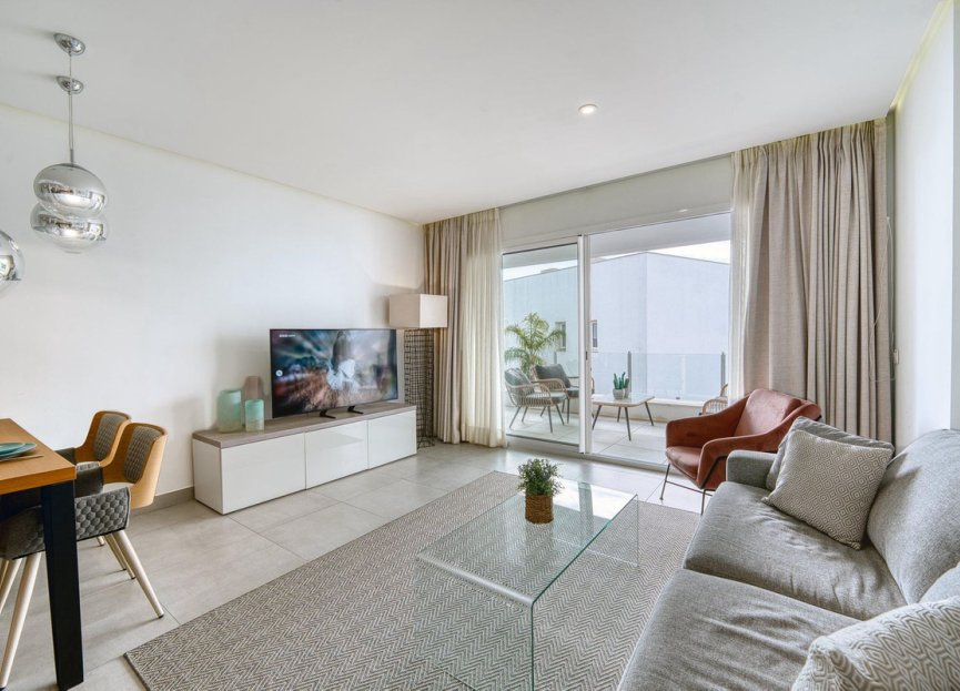 Resale - Apartment - Middle Floor Apartment - Marbella - Altos de los Monteros