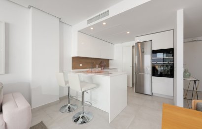 Resale - Apartment - Middle Floor Apartment - Marbella - Altos de los Monteros