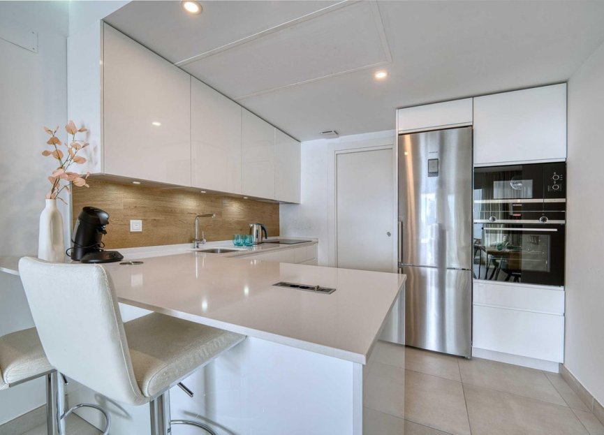 Resale - Apartment - Middle Floor Apartment - Marbella - Altos de los Monteros